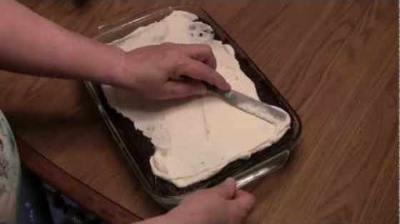 Simple Icing Recipe for the Best Moist Chocolate Cake